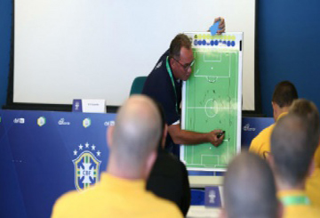 Preparadores físicos concluem curso na Granja