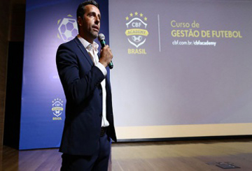 Edu Gaspar abre curso de Gestão de Futebol